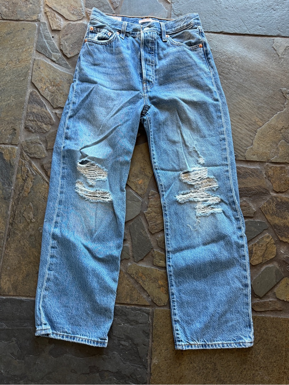 Levi’s Ribcage straight ankle size 26